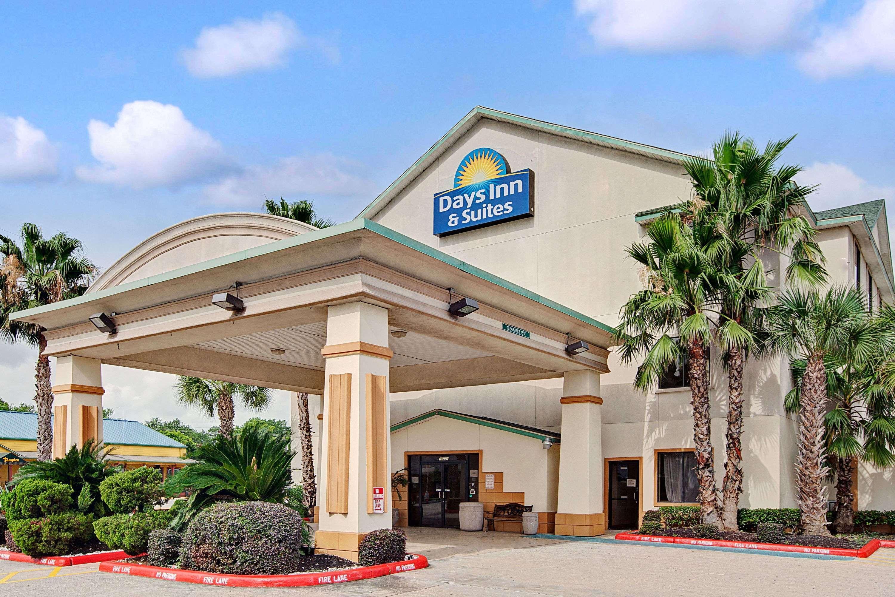 Days Inn & Suites By Wyndham Houston North/Aldine Exterior foto
